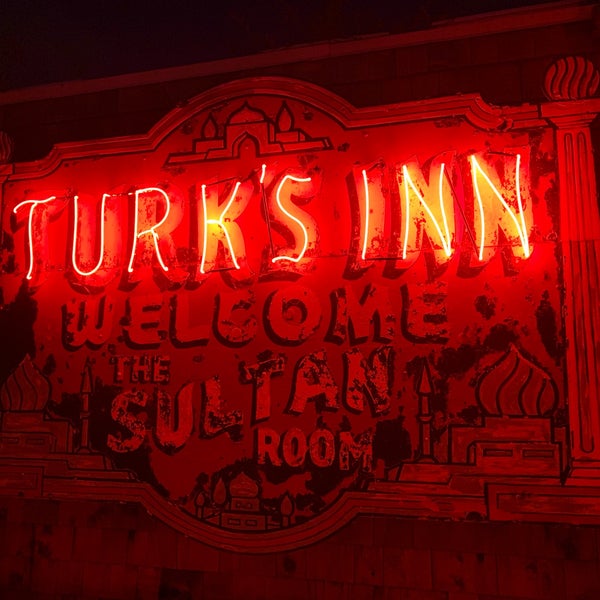 Foto tirada no(a) Turk’s Inn por Dafna L. em 8/16/2019