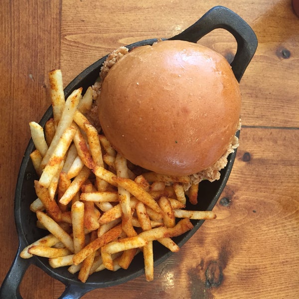 Peaches Shrimp & Crab Clinton Hill Brooklyn, NY