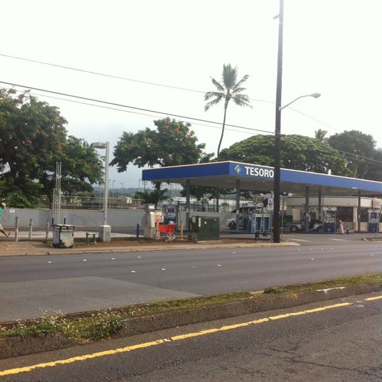 Tesoro Gas Station And Car Wash (Artık Kapalı) 922 Kamehameha Hwy