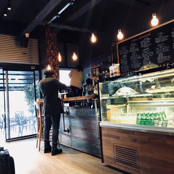 2/12/2018 tarihinde Nilay U.ziyaretçi tarafından Hacky’s Coffee &amp; Roasters'de çekilen fotoğraf
