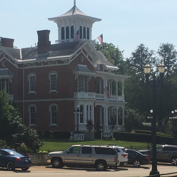Belvedere Mansion Museum in Galena