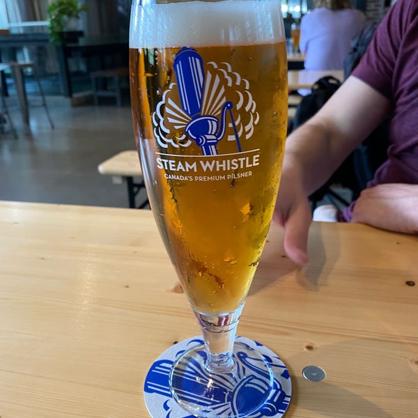 Das Foto wurde bei Steam Whistle Brewing von Allie F. am 6/11/2022 aufgenommen