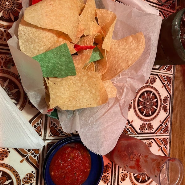 Снимок сделан в Carmelita&#39;s Mexican Restaurant пользователем Randy N. 12/31/2022