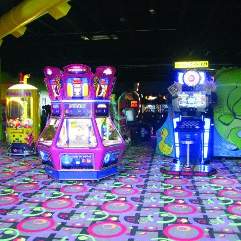 1/20/2014 tarihinde The Castle Fun Centerziyaretçi tarafından The Castle Fun Center'de çekilen fotoğraf