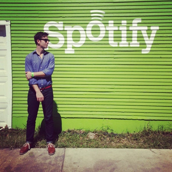 3/15/2013 tarihinde Anne Z.ziyaretçi tarafından Spotify House'de çekilen fotoğraf