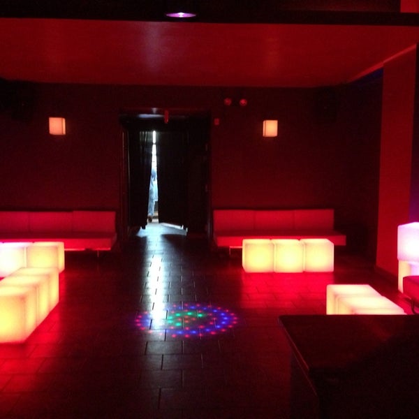 8/24/2013にKait C.がRed Sky Restaurant, Lounge &amp; Night Clubで撮った写真