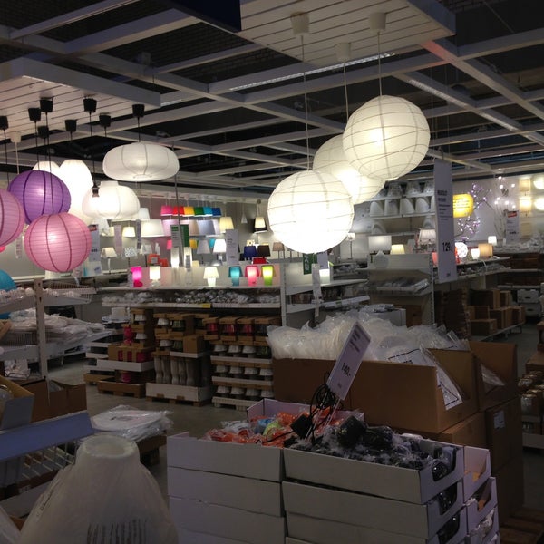 รูปภาพถ่ายที่ IKEA โดย Михаил เมื่อ 5/5/2013