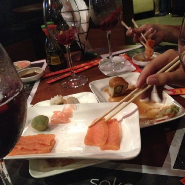Photo taken at Sake Restaurante by Jorge Eduardo on 3/23/2013