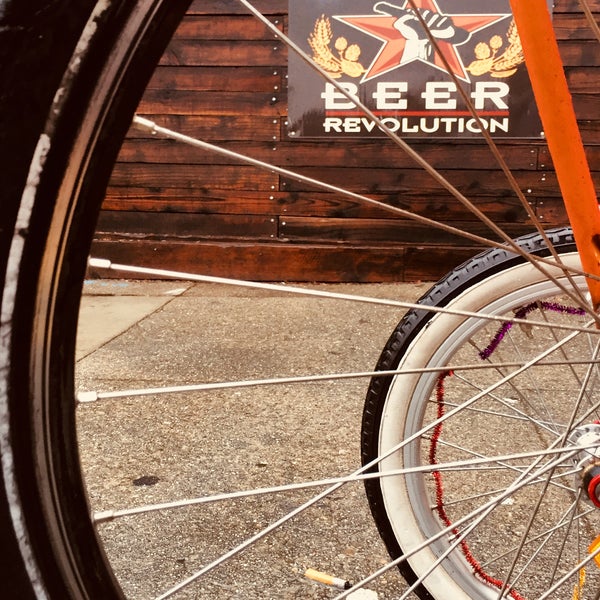 Photo taken at Beer Revolution by Bikabout on 4/12/2019