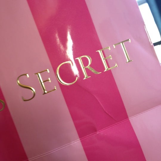 Victoria's Secret PINK - Lingerie Store in KENNEWICK