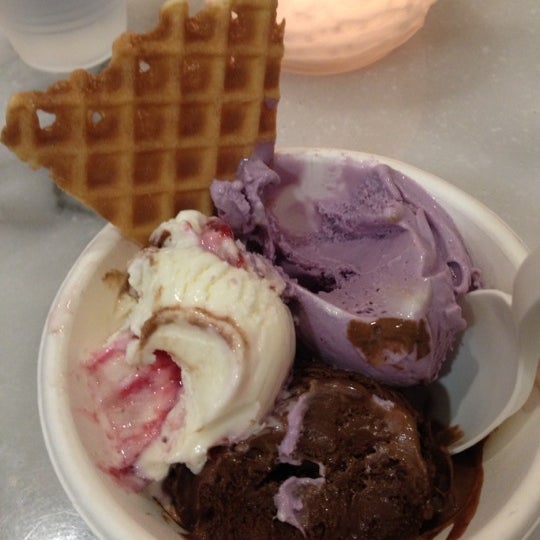 1/6/2013にRebeccaがJeni&#39;s Splendid Ice Creamsで撮った写真