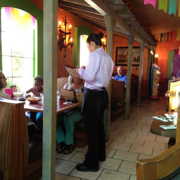 5/22/2013 tarihinde Terry D.ziyaretçi tarafından Margaritas Mexican Restaurant'de çekilen fotoğraf