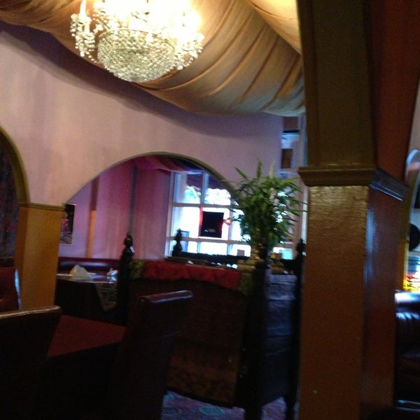 Das Foto wurde bei Anarkali Indian Restaurant von Terry D. am 1/18/2013 aufgenommen