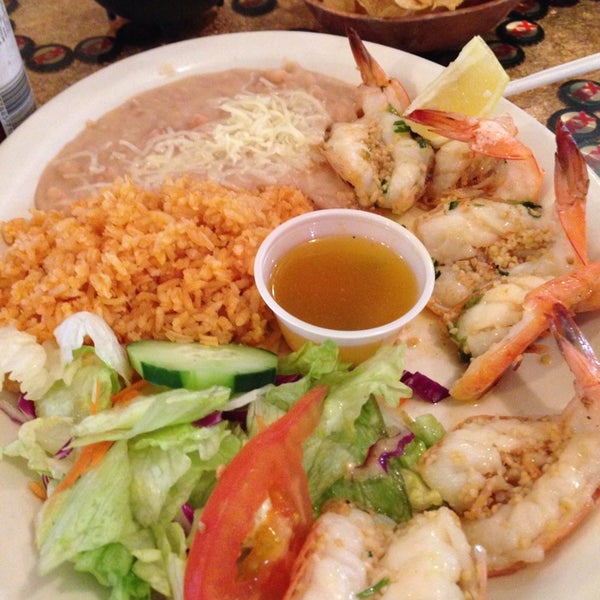 รูปภาพถ่ายที่ El Mexicali Cafe โดย Terry D. เมื่อ 1/31/2014