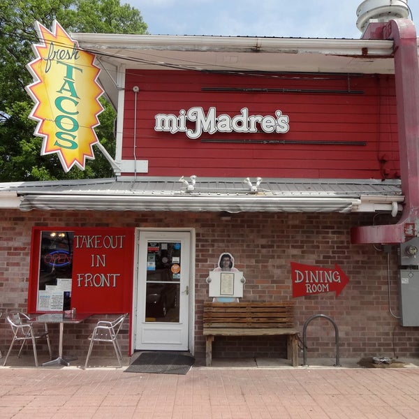 รูปภาพถ่ายที่ Mi Madre&#39;s Restaurant โดย Mi Madre&#39;s Restaurant เมื่อ 7/29/2014