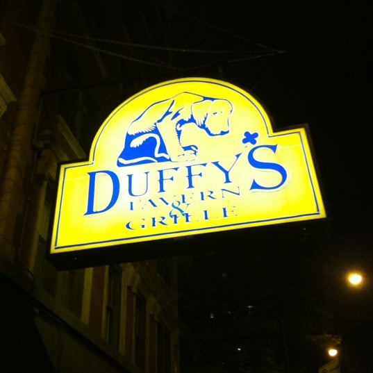 Photo taken at Duffy&#39;s Tavern &amp; Grille by Francis S. on 10/4/2012