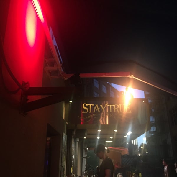 Photo taken at Stay True Bar by Ju on 8/10/2017