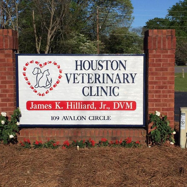 Houston Veterinary Clinic Veterinarian in Warner Robins