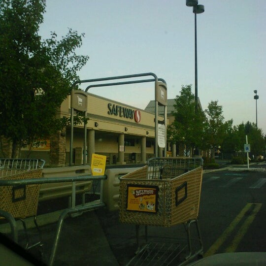 Safeway Grocery Store in Spokane