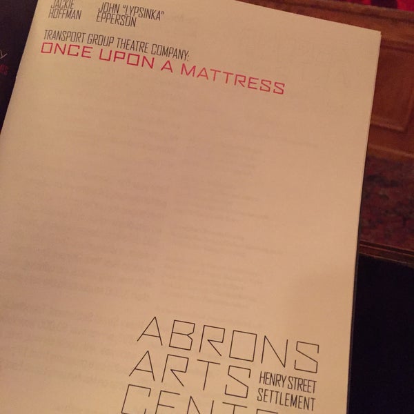 11/28/2015にLibbyがAbrons Arts Centerで撮った写真