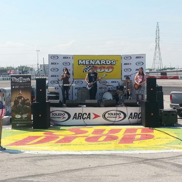 5/19/2013 tarihinde Dave D.ziyaretçi tarafından Toledo Speedway'de çekilen fotoğraf