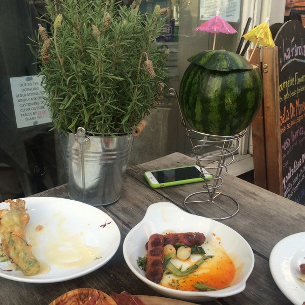 7/31/2015에 Tania님이 La Farola Cafe &amp; Bistro에서 찍은 사진