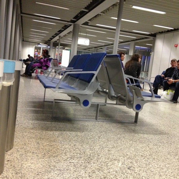 4/13/2013에 Ricardo님이 제네바 국제공항 (GVA)에서 찍은 사진