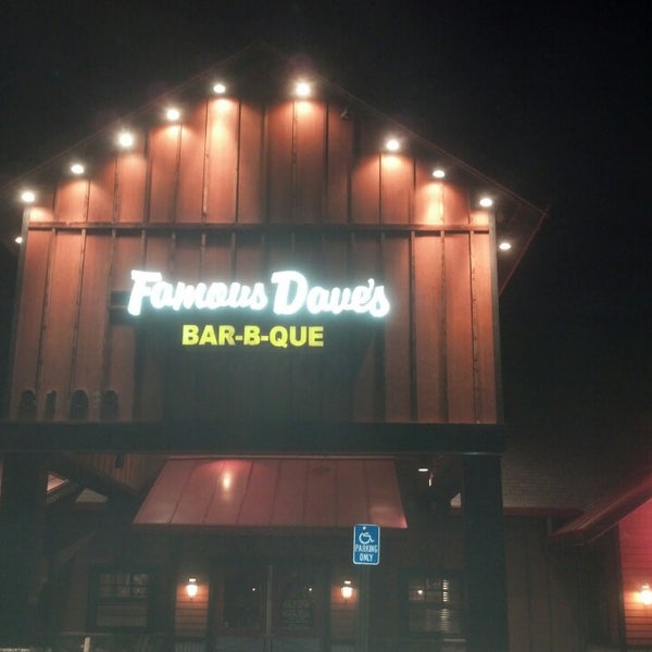 Photo taken at Famous Dave&#39;s Bar-B-Que by Duane K. on 3/16/2013