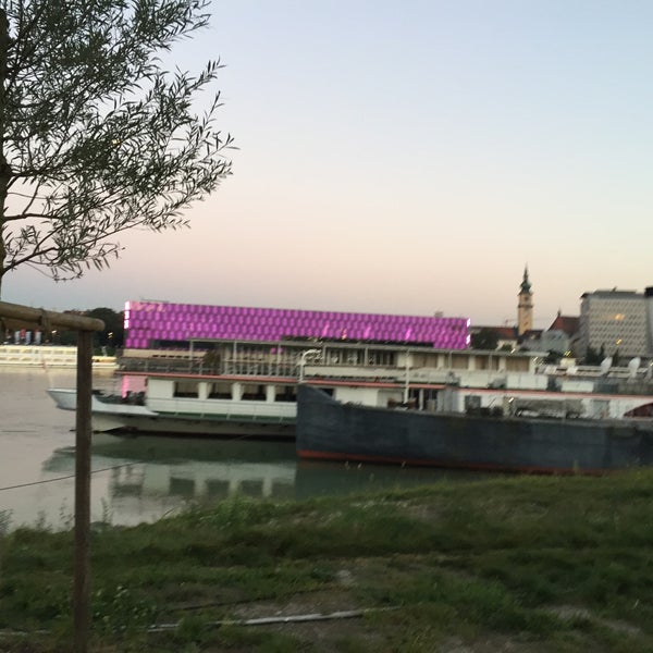 Das Foto wurde bei Donaulände von Zahra D. am 9/13/2016 aufgenommen