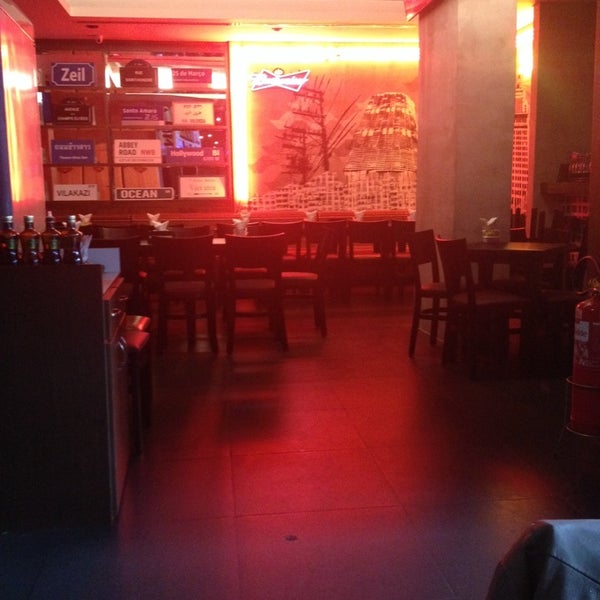 1/24/2014にRodrigo TrestinがPublic Bar &amp; AfterBarで撮った写真