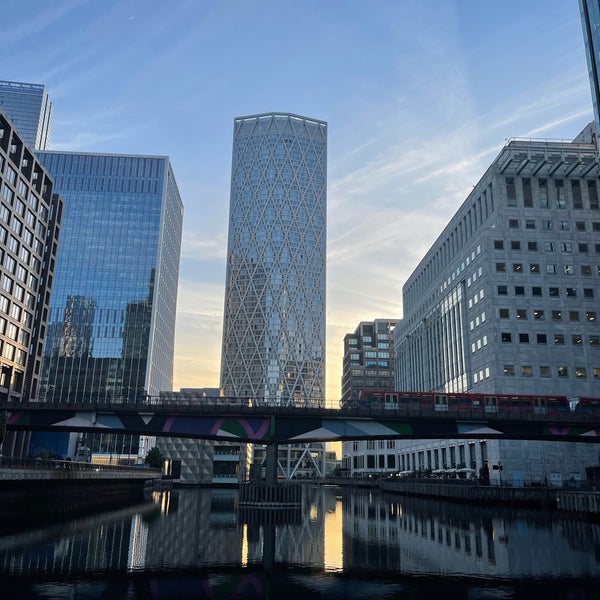 Photo taken at Canary Wharf by Münevver B. on 5/23/2023