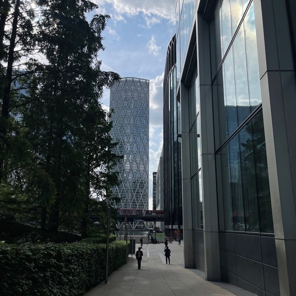 Photo taken at Canary Wharf by Münevver B. on 5/23/2023