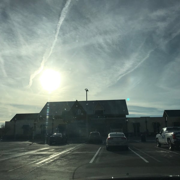 Photo taken at Sideling Hill Service Plaza by James W. on 3/27/2019