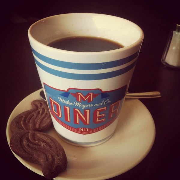 Photo taken at Mister Meyers and Co. Diner by Felix W. on 9/15/2014