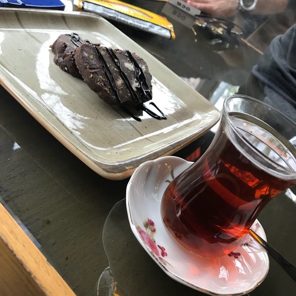 Das Foto wurde bei Livago Pasta Cafe &amp; Restaurant von Kemal Ş. am 12/20/2017 aufgenommen
