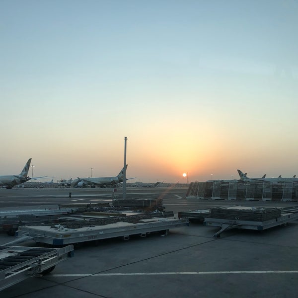 Das Foto wurde bei Zayed International Airport (AUH) von Michel B. am 10/8/2019 aufgenommen