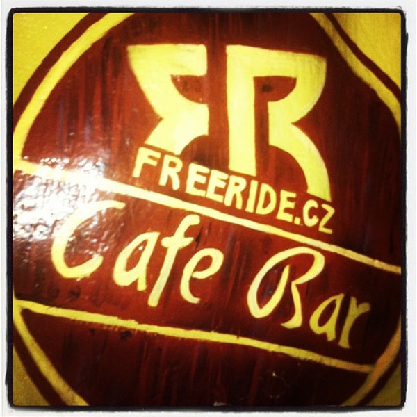 Foto tirada no(a) Freeride.cz Cafe Bar por Dobroš em 5/30/2013