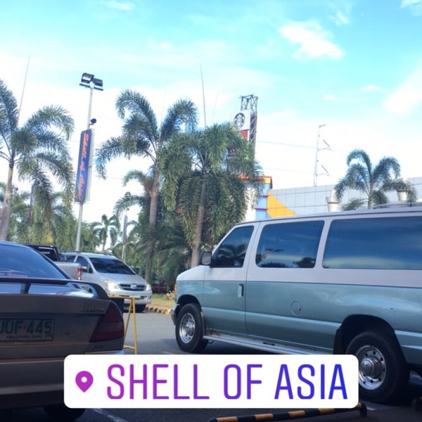 Photo taken at Shell by Charm G. on 2/26/2017