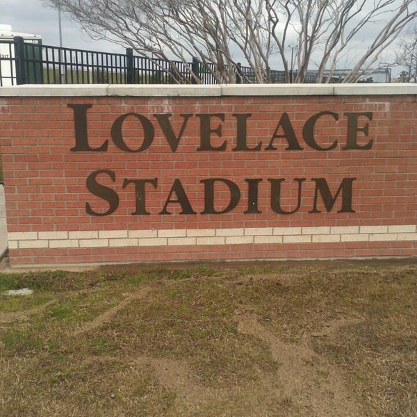 Foto diambil di Lovelace Stadium oleh Jason R. pada 3/10/2013