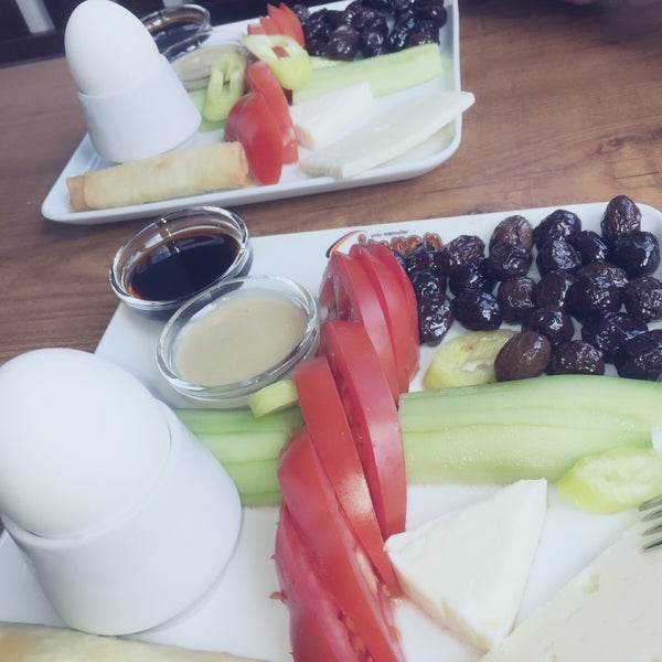 İmren Cafe & Kahvaltı Salonu (Now Closed) Cumhuriyet mah. Turgutlu