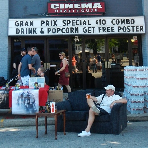 Das Foto wurde bei Rosebud Cinema Drafthouse von Mike C. am 6/29/2014 aufgenommen
