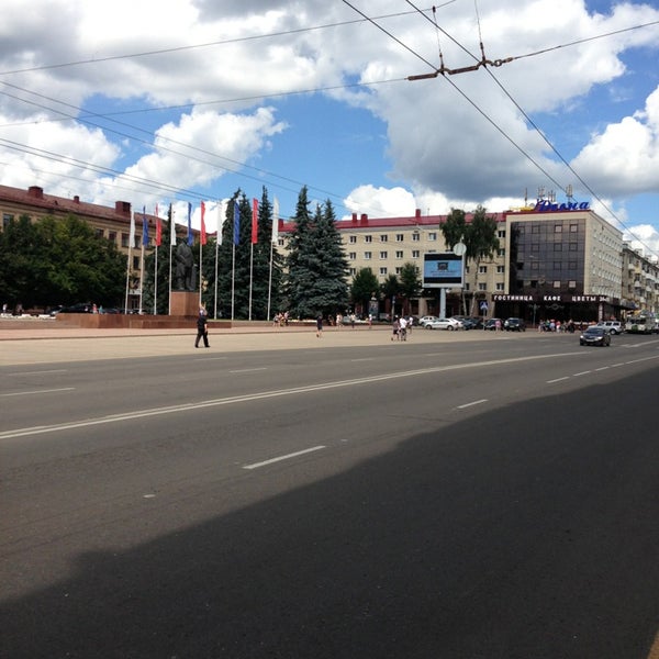 Ди проспект. Проспект ленина 23 брянск. просп ленина 25 брянск. брянск проспект ленина центр. проспект ленина 1 брянск.