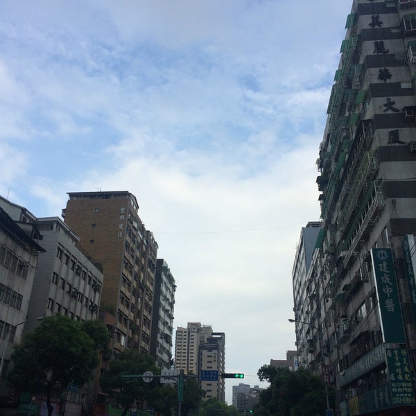 Photos At 和平西路 泉州街 三元街口 Intersection