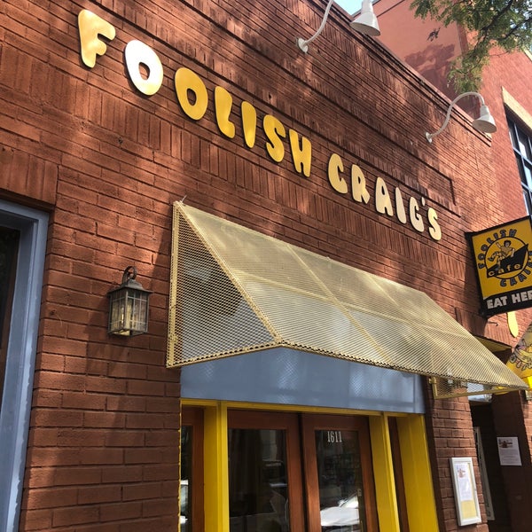 Foto tirada no(a) Foolish Craig&#39;s Cafe por Orlando K. em 9/10/2018