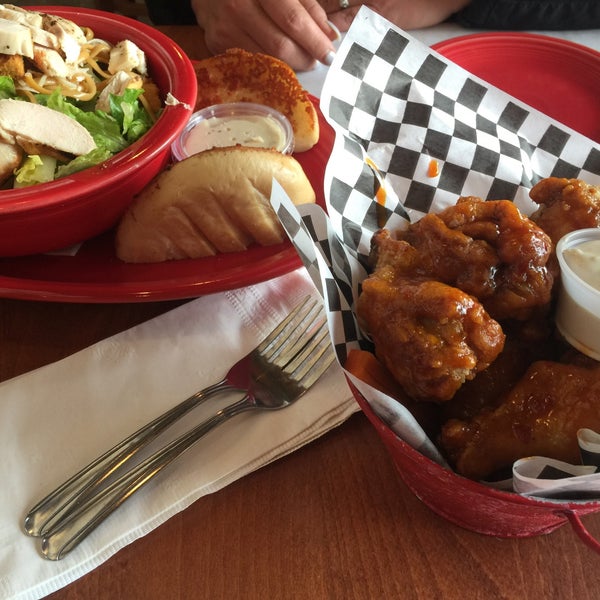 Buckets Sports Grill Sports Bar in Soldotna