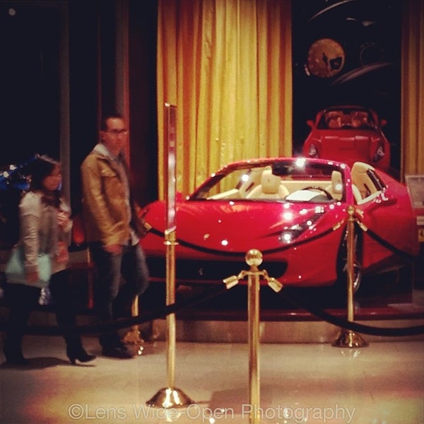 Foto diambil di Ferrari Maserati Showroom and Dealership oleh Joey M. pada 12/8/2013