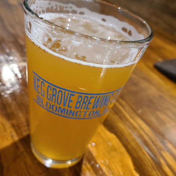 Photo taken at Keg Grove Brewing Company by Mark L. on 1/15/2022