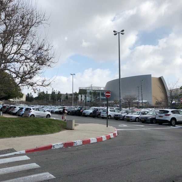 Photo taken at Tel Aviv University by I B. on 2/18/2018
