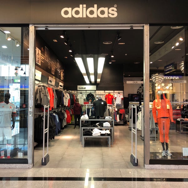 aumento Desventaja sencillo adidas - Marbella, Andalousie