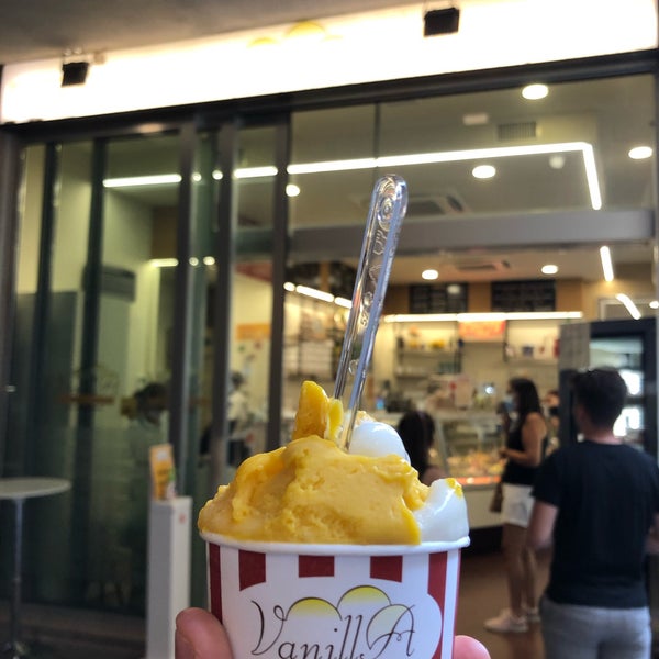 Very nice gelato and granita. Tip: If you want to save a lot of money and time, go inside for take away gelato. The sit down menu is incredibly expensive!